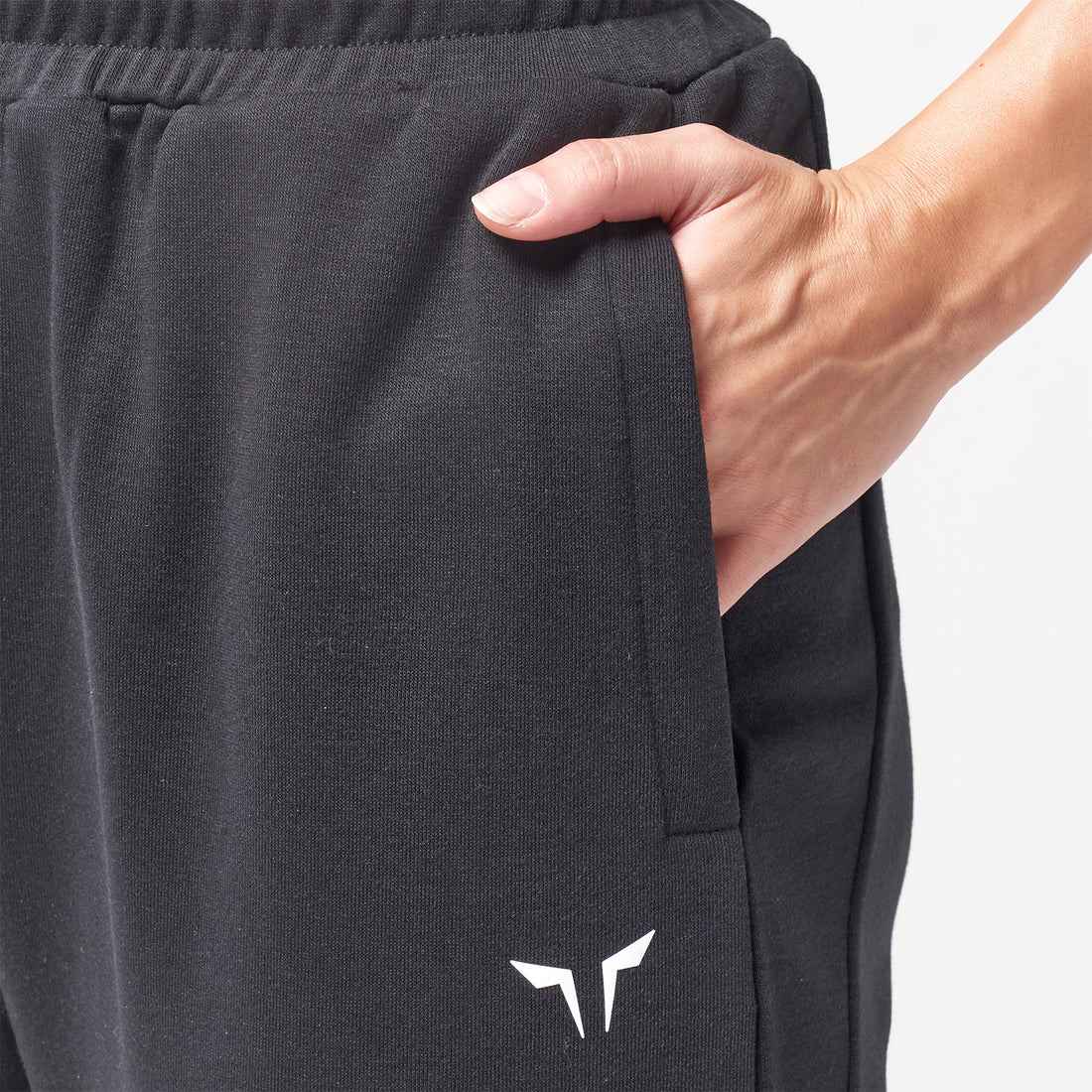 ESSENTIAL JOGGERS - BLACK